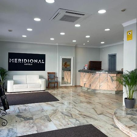 Hotel Trafalgar เฮเรซ เด ลาฟรอนเตรา ภายนอก รูปภาพ