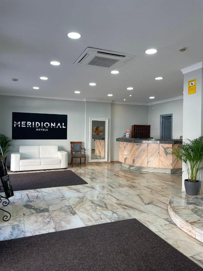 Hotel Trafalgar เฮเรซ เด ลาฟรอนเตรา ภายนอก รูปภาพ