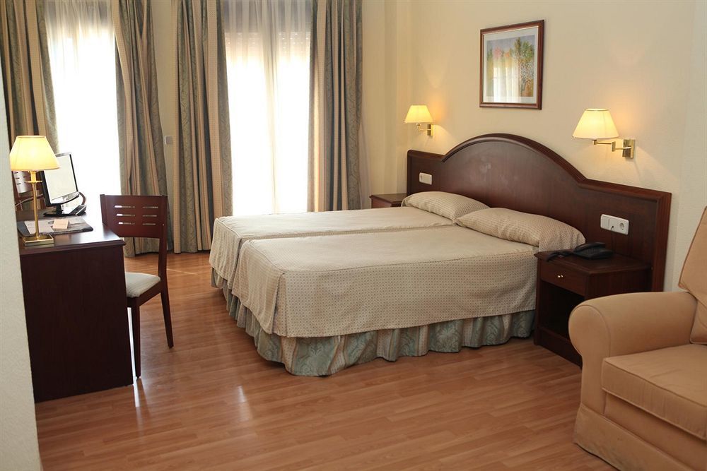 Hotel Trafalgar เฮเรซ เด ลาฟรอนเตรา ห้อง รูปภาพ
