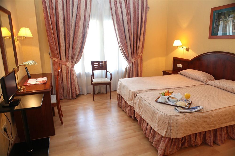 Hotel Trafalgar เฮเรซ เด ลาฟรอนเตรา ห้อง รูปภาพ